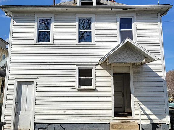 3rd image of 51 E North St