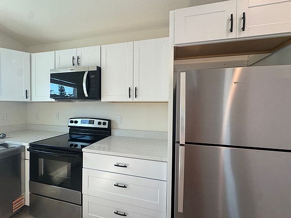 3rd image of 791 48th Ave N #1/2