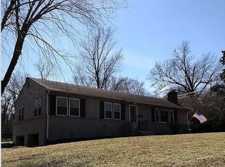 203 W Bannister Rd, Kansas City, MO 64114