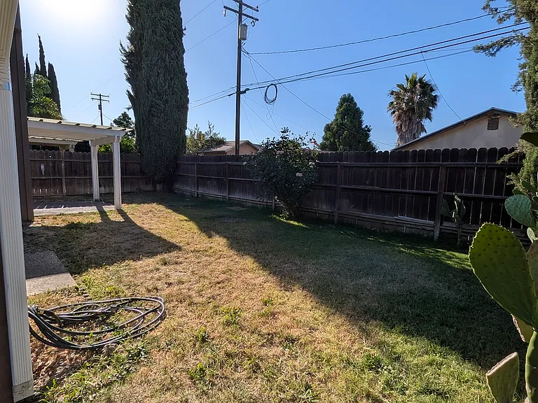 705 Marin Ave — Photo 18