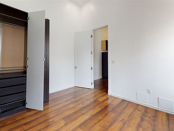 5th image of 2814 Kennedy Blvd APT 404