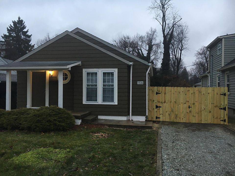 1st image of 1536 E 49th St