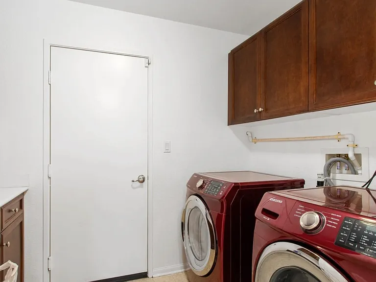 1823 Peach Ct #7 — Photo 26