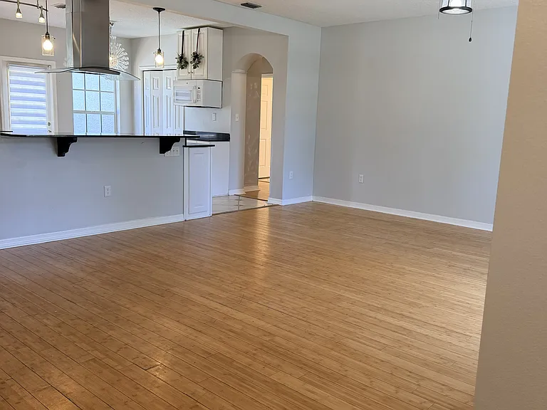 32550 Lakeshore Dr — Photo 8