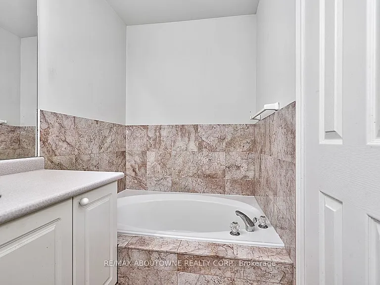 2250 Rockingham Dr #41 — Photo 15