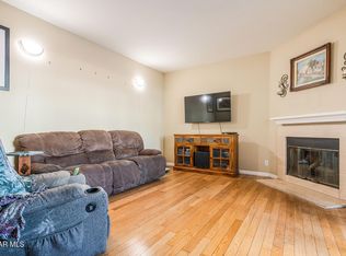 5782 Oak Bank Trl Unit 103, Oak Park, CA