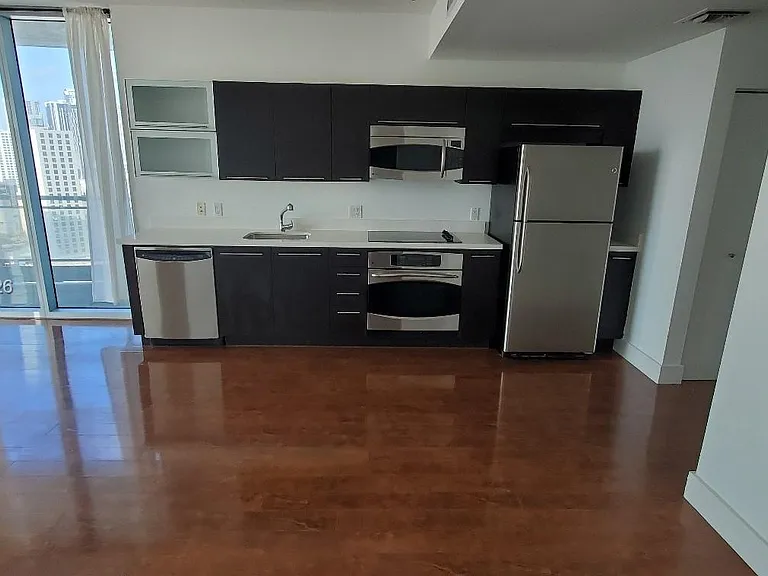 90 SW 3rd St #2705 — Photo 5