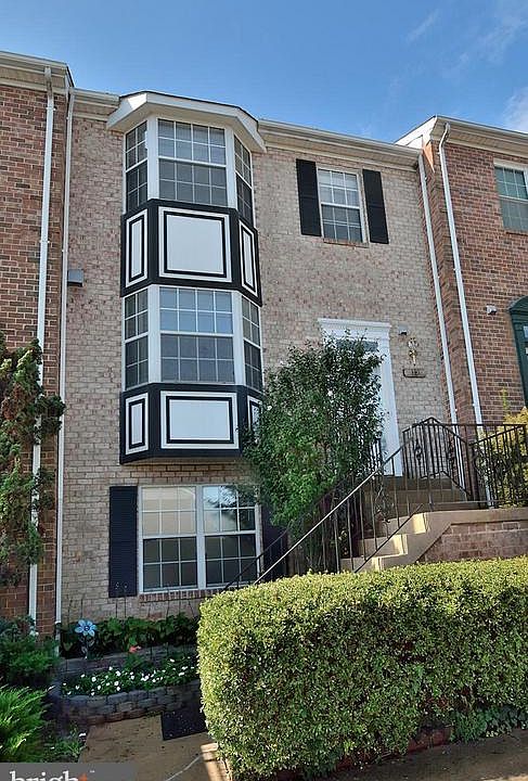 1st image of 21156 Twinridge Sq