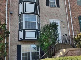 21156 Twinridge Sq, Sterling, VA 20164