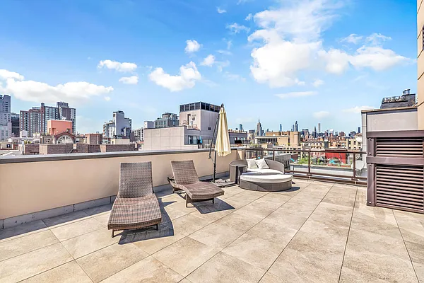 Sold by Compass | media 2