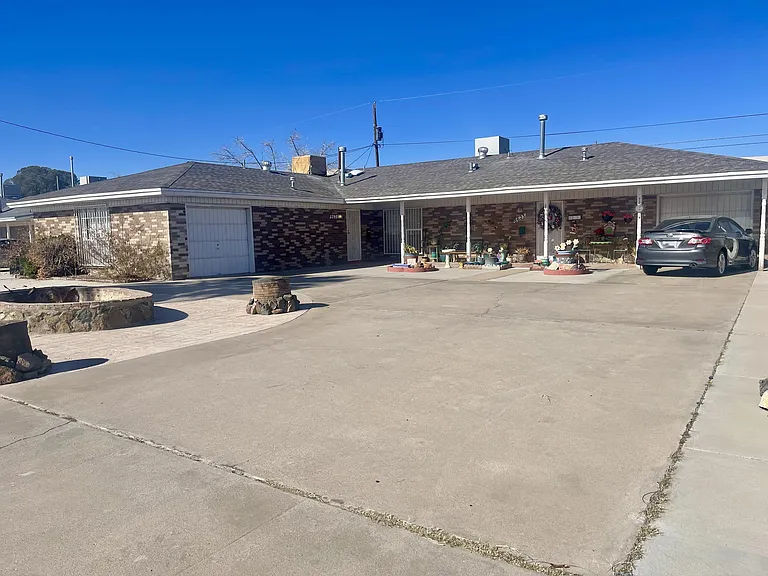 8621 Mettler Dr — Photo 22
