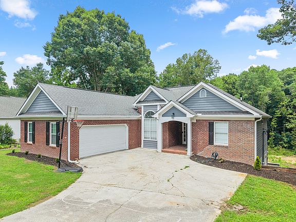 4th image of 6471 Ivy Springs Dr