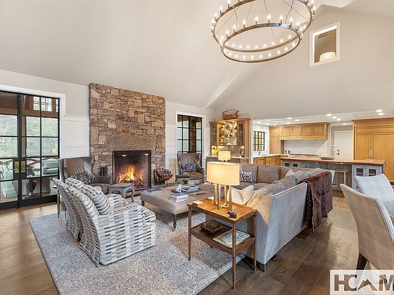 5th image of 120 Split Rail Row