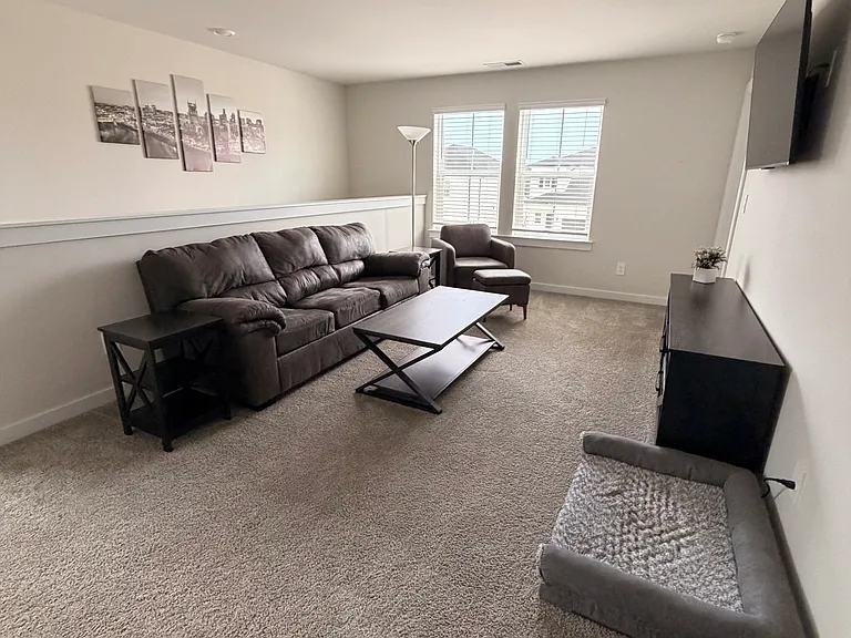 Skyridge Dr — Photo 8