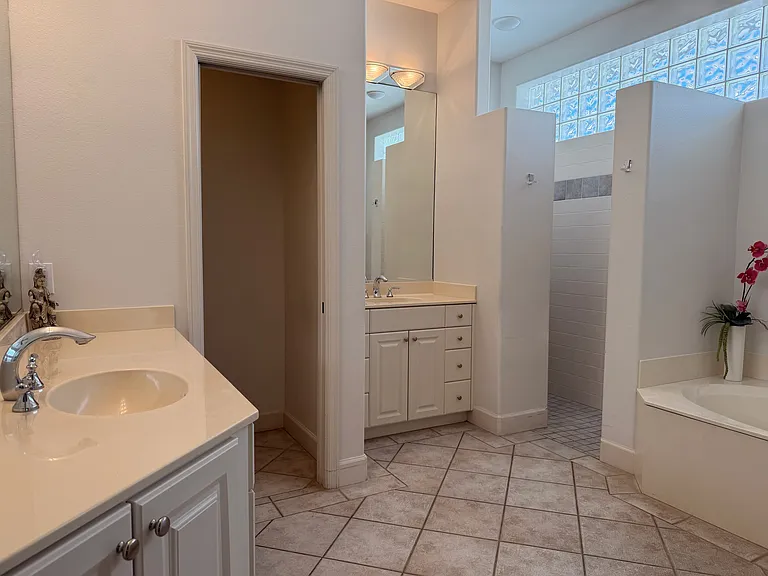 5111 87th Ct E — Photo 7