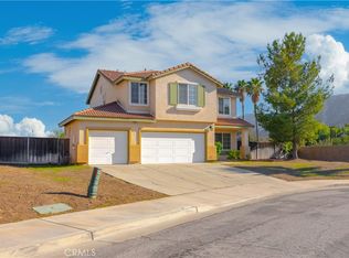 1044 Meadowlake Ln, Lake Elsinore, CA 92530