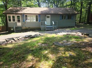 133 Keystone Dr, Dingmans Ferry, PA 18328