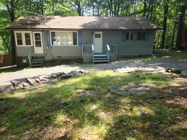 133 Keystone Dr, Dingmans Ferry, PA 18328