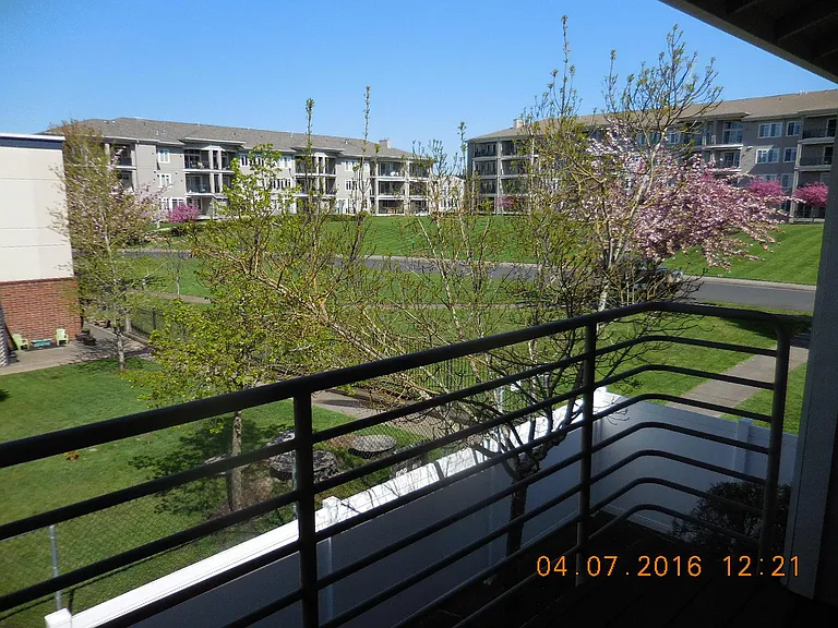 15052 NW Central Dr #908 — Photo 32