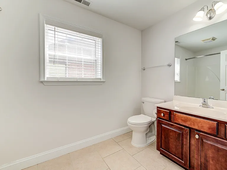 1033 Yale Ave — Photo 21