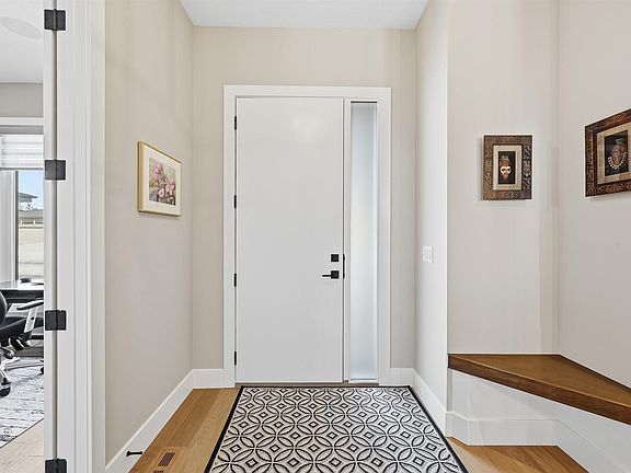 5th image of 4605 Knight Point E