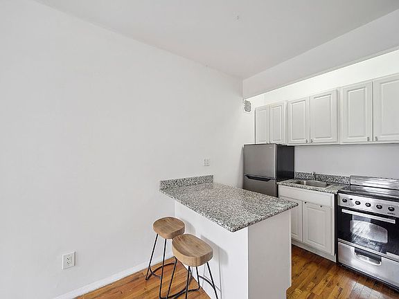 2nd image of 160 E 91st St APT 7D