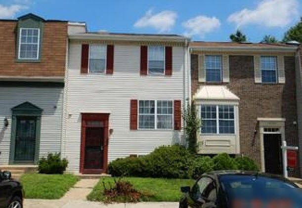2nd image of 10724 Castleton Way