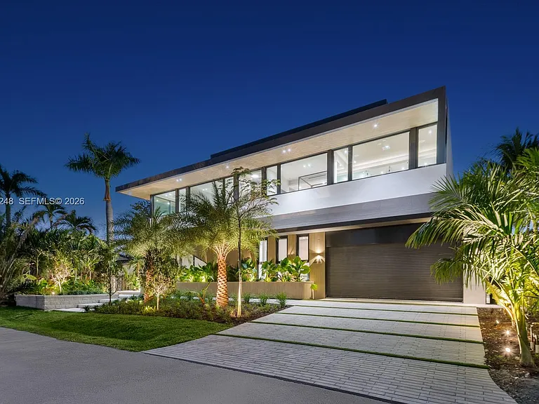641 Flamingo Dr — Photo 6