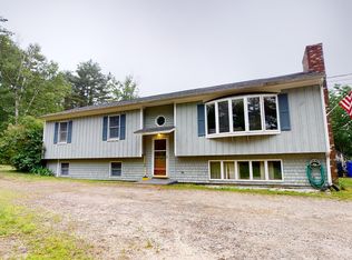 48 Augusta Rd, Topsham, ME 04086
