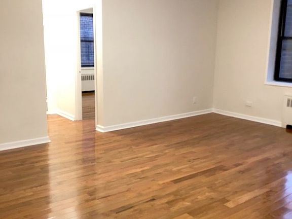 2nd image of 13261 Sanford Ave APT 5C