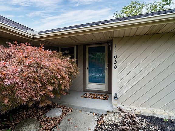 4th image of 11050 Broken Woods Dr