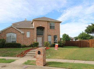 1908 Kerr Ct, Carrollton, TX 75010