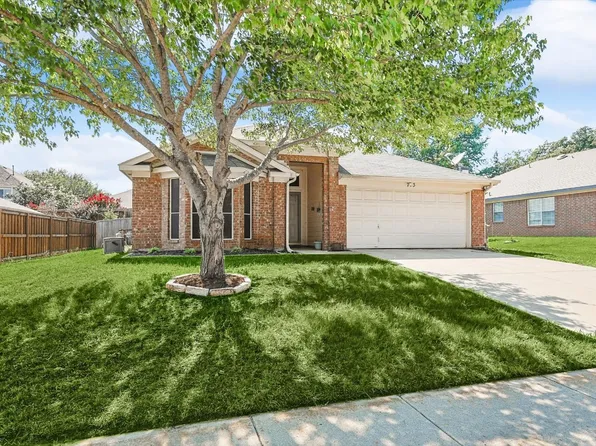 743 Cedar Leaf Cir, Lake Dallas, TX 75065