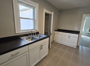 210 1/2 Adams Ave, Eveleth, MN 55734