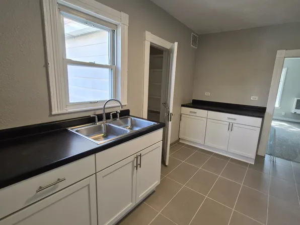 210-212 Adams Ave - 210 1/2