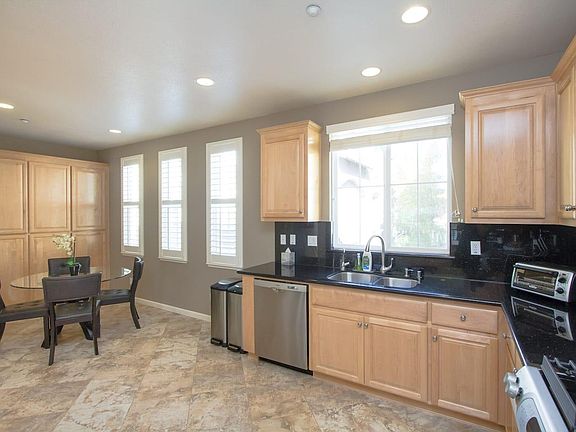 4th image of 4506 Billings Cir