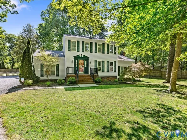 1197 Red Coach Ln, Sandston, VA 23150