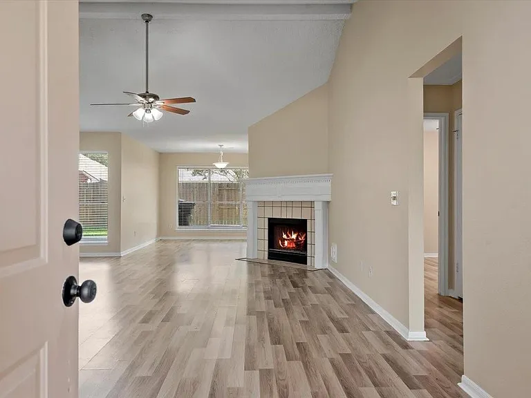 18182 Forest Cedars Dr — Photo 3