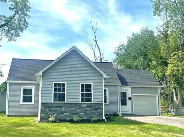 321 Sunset Ct, Rochester, NY 14618