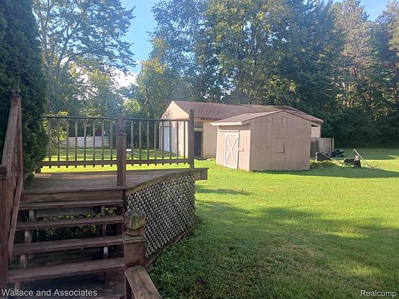 4th image of 229 Pickford Rd