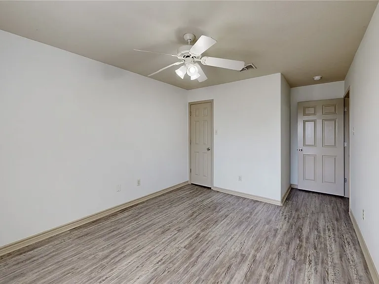 2212 Brougham Pl — Photo 25
