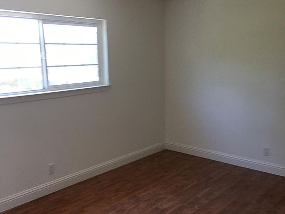5th image of 650 Kirkland Dr APT 7