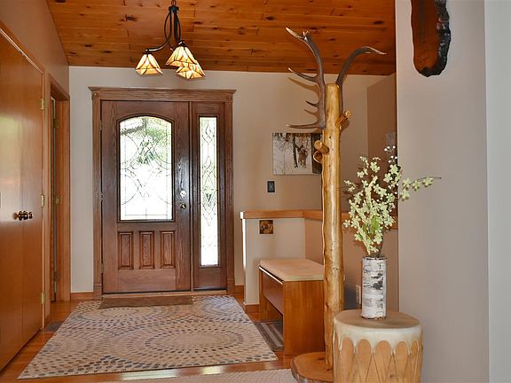 3rd image of 1607 N West Torch Lake Dr