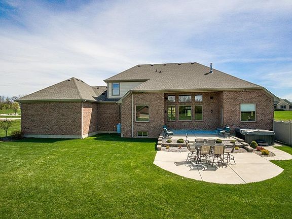5th image of 8505 Twin Creek Dr