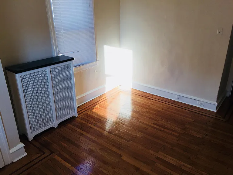 5417 Akron St #2 — Photo 7
