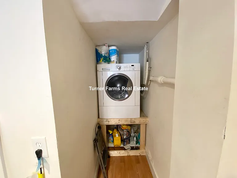 16 Greenwich St #161 — Photo 5