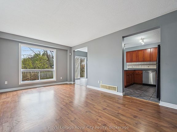 4th image of 30 Darnell Rd