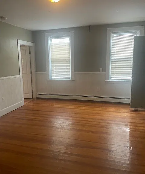 11 Spruce St — Photo 2