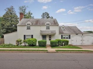 2 Sandford St, New Brunswick, NJ 08901