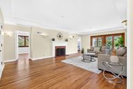 photo property thumbnail
